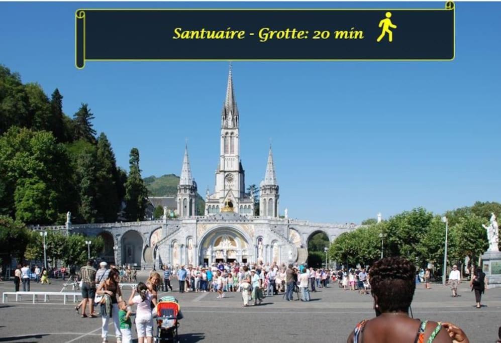 Le Glamour *studio *parking Prive* *wifi*calme* Apartment Lourdes